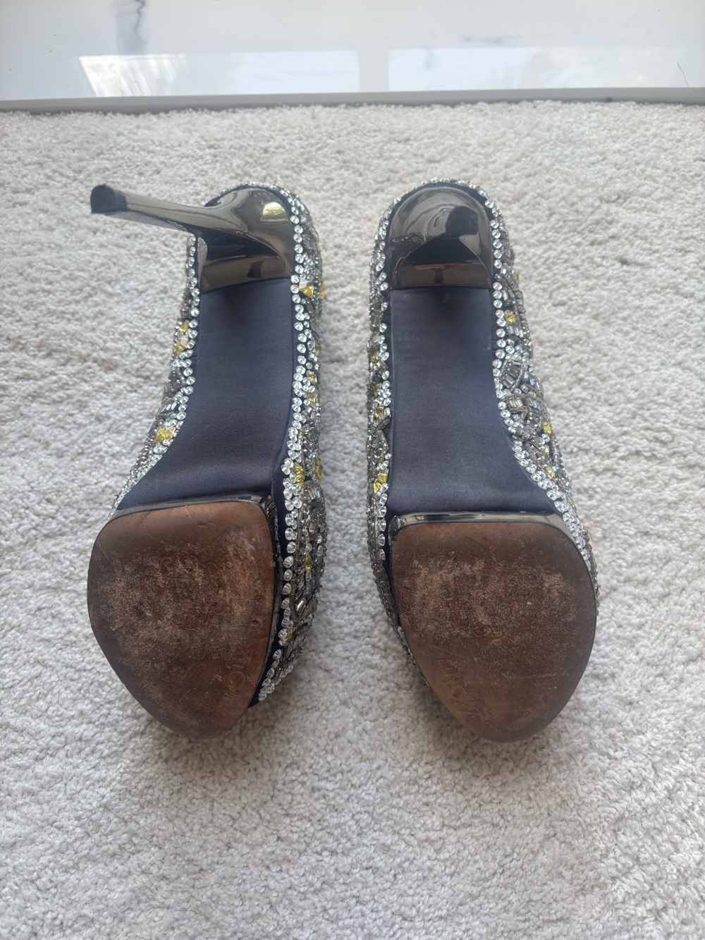 Stunning crystal heels. - Picture 9 of 11